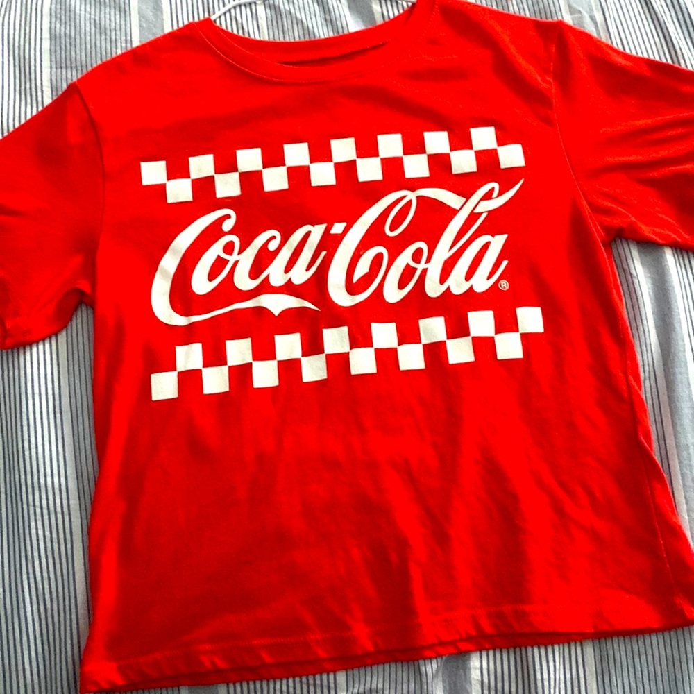 coco-cola tshirt